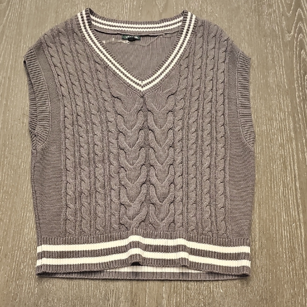 Wild Fable V-Neck Sweater Vest - Taupe
